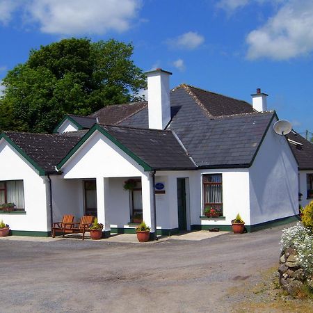 Valley Lodge Room Only Guest House Claremorris Buitenkant foto