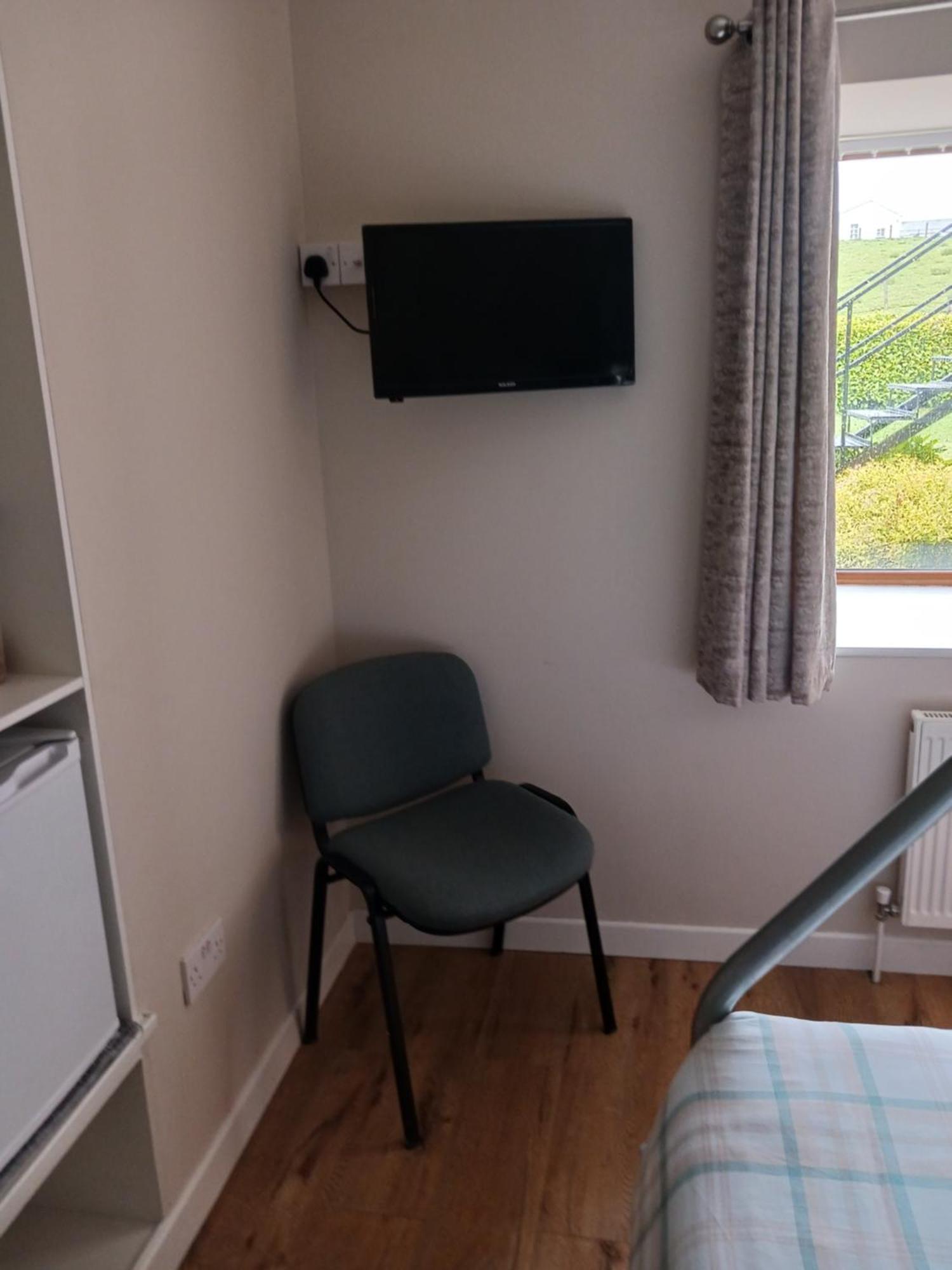 Valley Lodge Room Only Guest House Claremorris Buitenkant foto